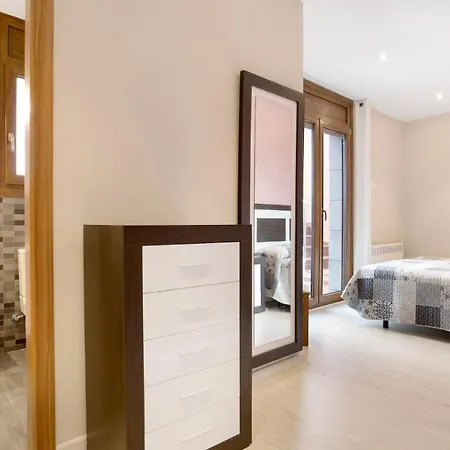 Sleeps 8 וילה יורט דה מאר